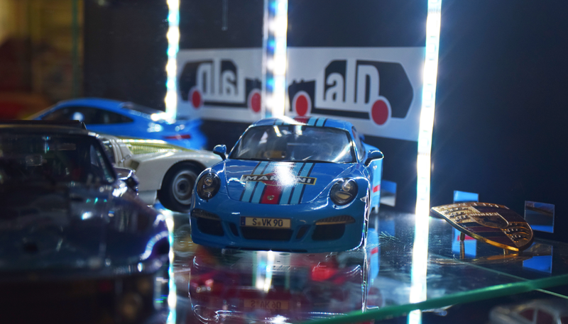 Gotta love the LaLD sticker, soon to be on my 1:1!!